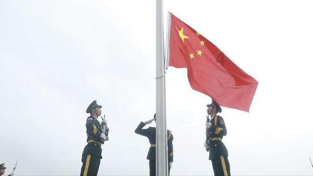 萌即正义,收容所里的猫咪被招募为警员,走马上任成为当地明星猫