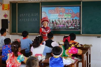 豆腐西红柿鸡蛋汤-若把煮汤比丹青，淡妆轻抹最相宜
